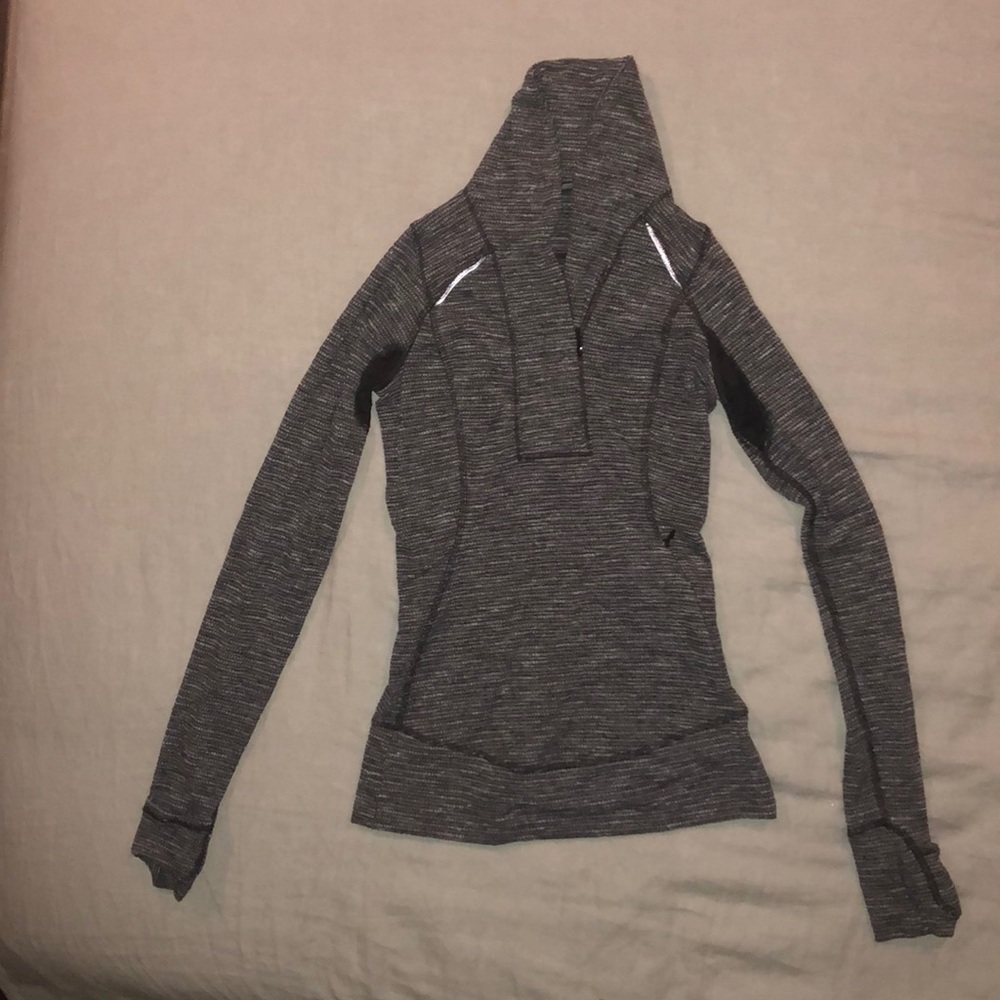 Lulu lemon pullover